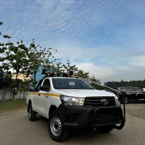 Toyota HiLux  Single Cabin Double Strobe