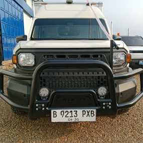 Toyota Hilux with Front Bumper Kumis MAS PTDipo Star Finance